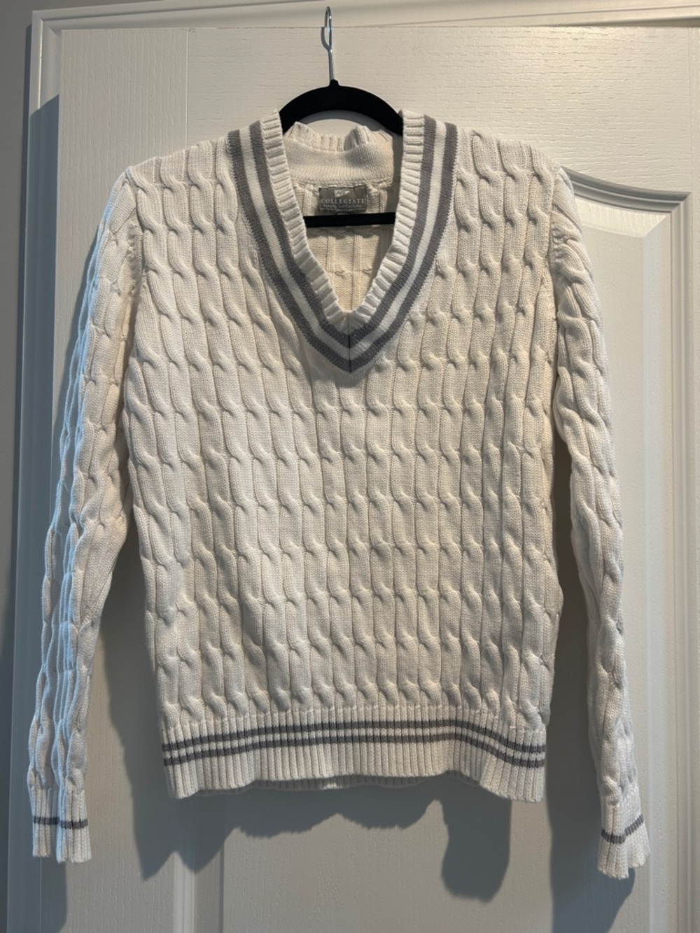 Women’s White Cable-Knit V-Neck Sweater with Gray Trim